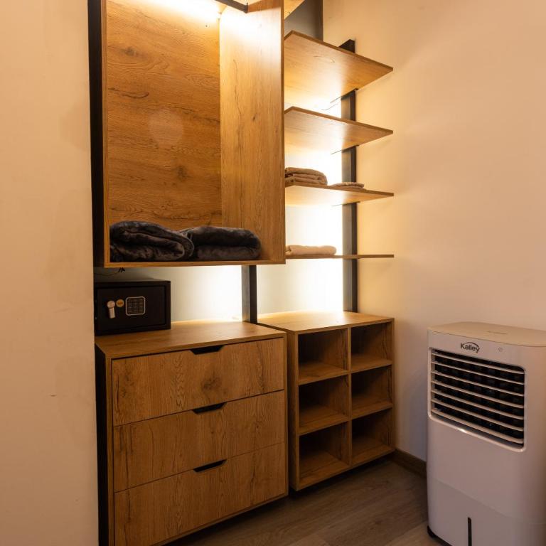 Apartamento Lujoso cerca del Estadio Piso 6to - Three-Bedroom Apartment - 47