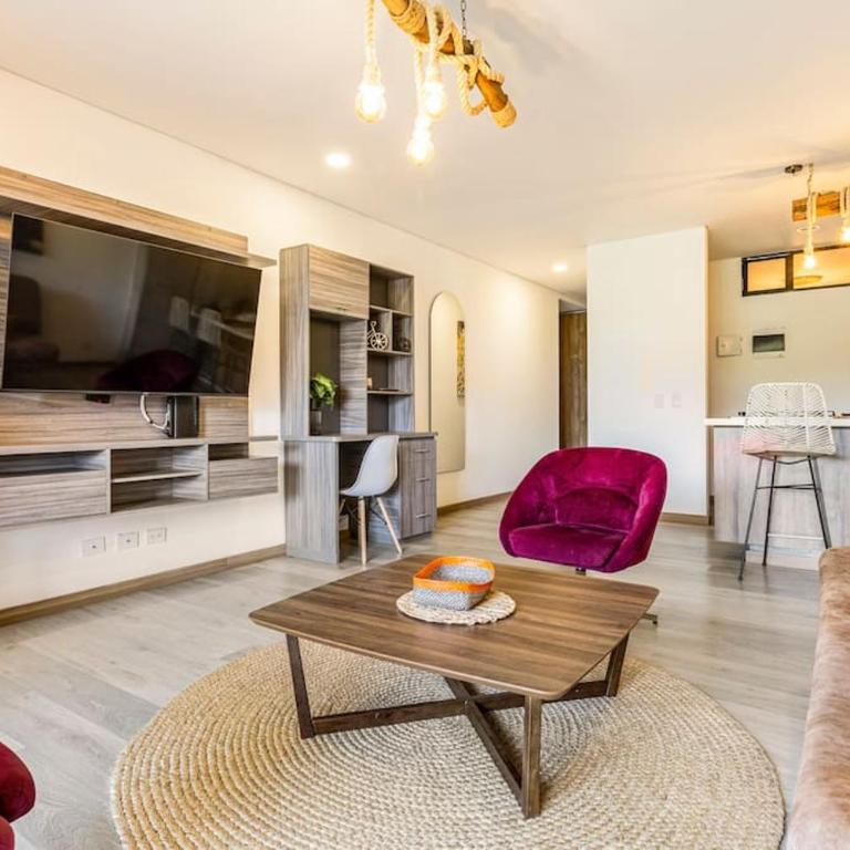Apartamento Lujoso cerca del Estadio Piso 6to - Three-Bedroom Apartment - 7