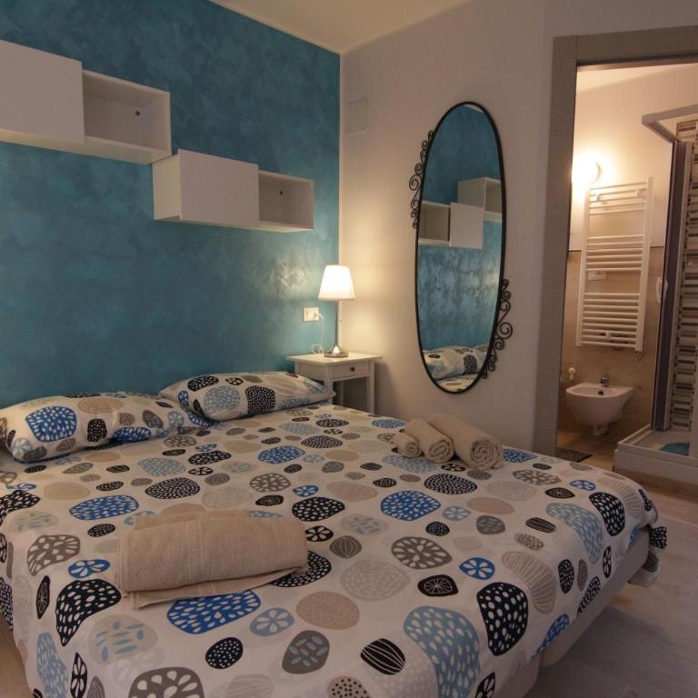Rosemary Charming Rooms - Camera Matrimoniale/Doppia con Letti Singoli - 5