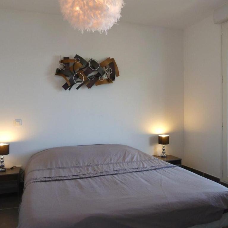 Appartement vue mer - 2ch 2sdb - Parking - Vue splendide mer et montagne - Apartment mit 2 Schlafzimmern, Terrasse und Meerblick - 23