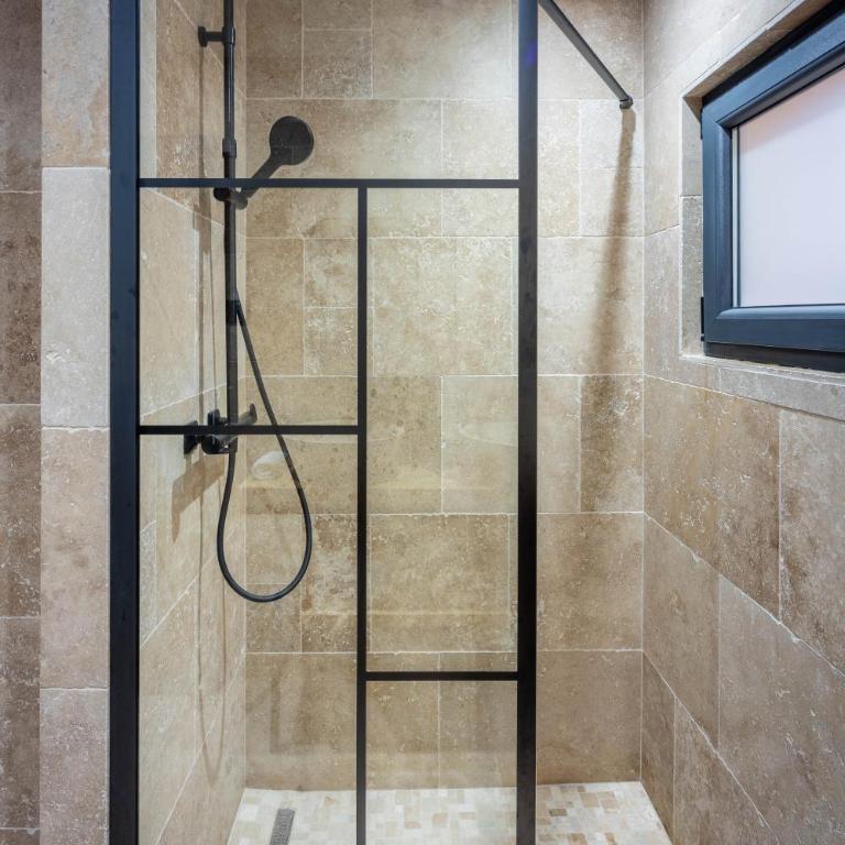 Chalet La Perle Verte, luxe, piscine, spa et sauna - Chalet - 14