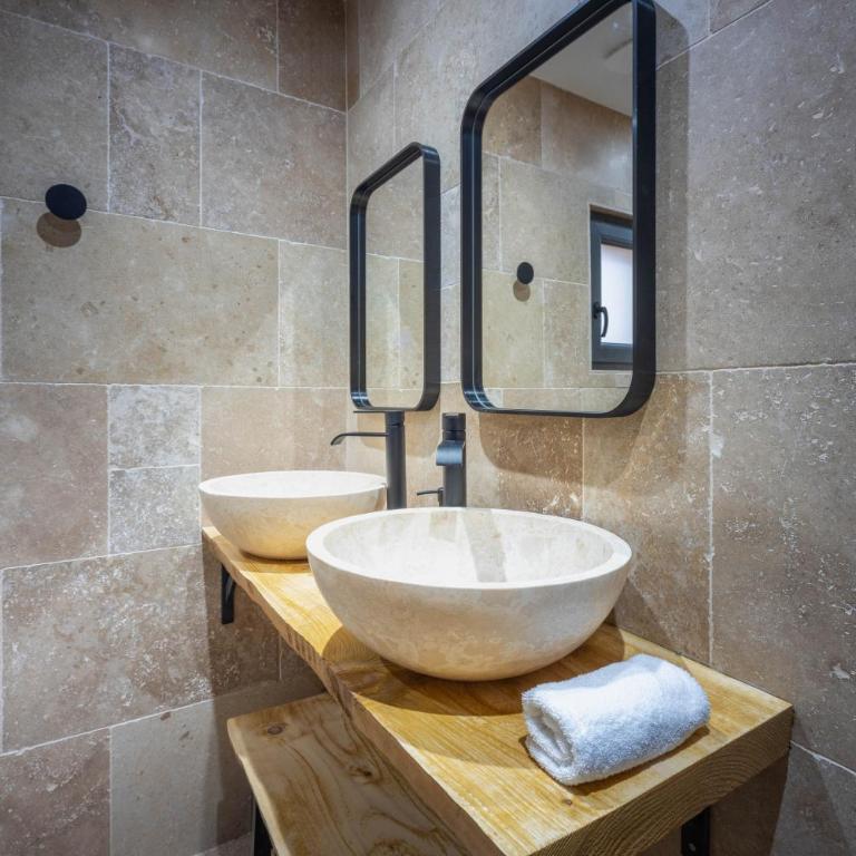 Chalet La Perle Verte, luxe, piscine, spa et sauna - Chalet - 15