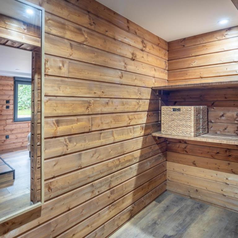 Chalet La Perle Verte, luxe, piscine, spa et sauna - Chalet - 10