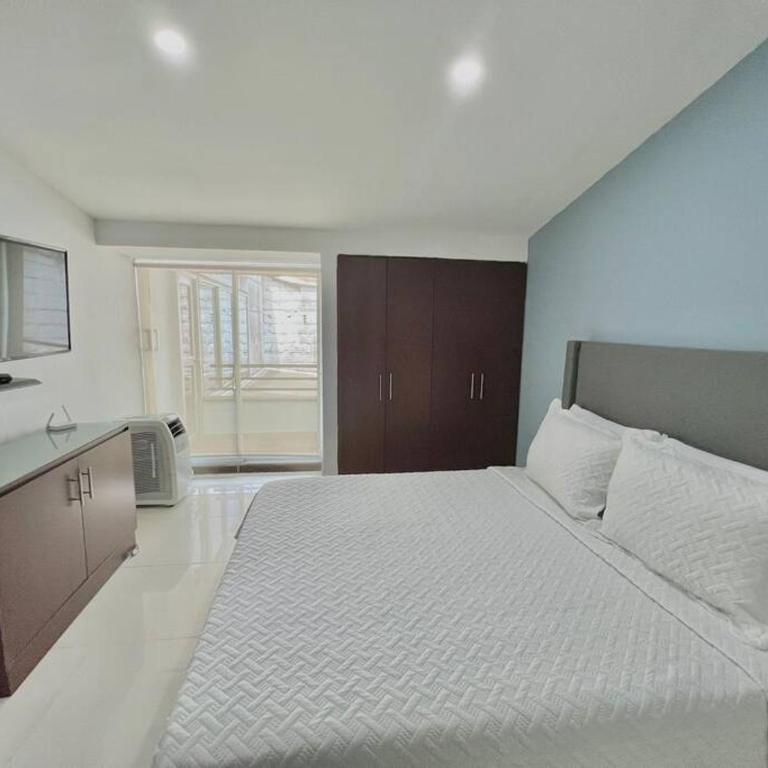 Private Jacuzzi 3 Bedroom apartment in Provenza cartagena - One-Bedroom Apartment - 6