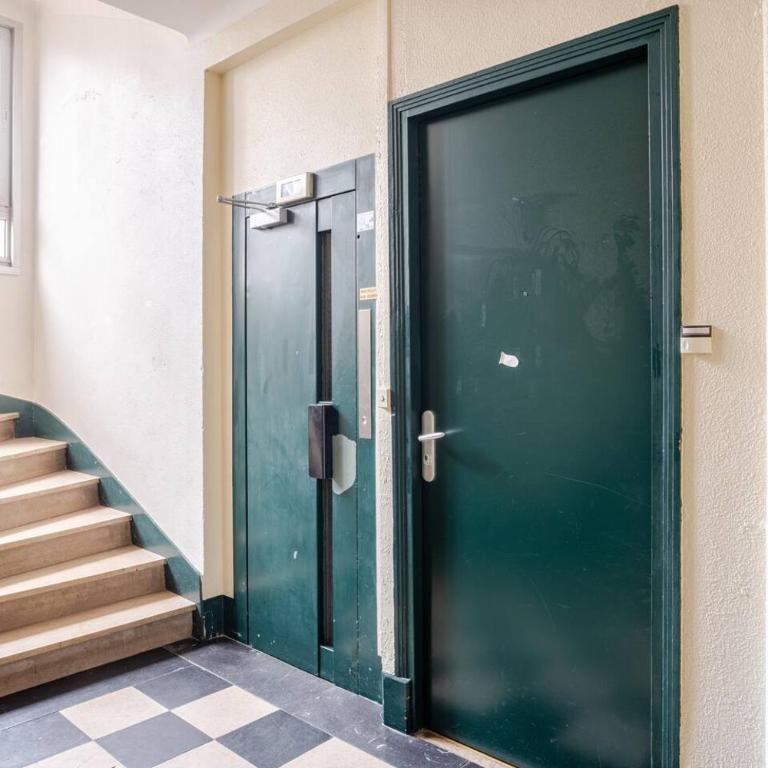 Chambre chez l'habitant - Arty & Élégante - SDB privée - Chambre Double avec Salle de Bains Privative - 7