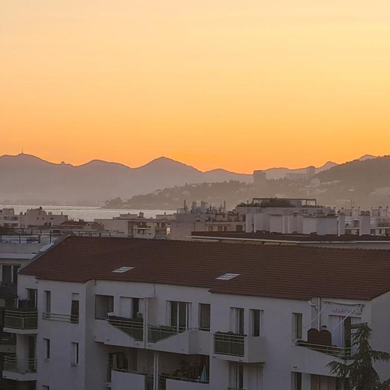 Azur Horizons Sea and Mountain - Two-Bedroom Apartment - 15
