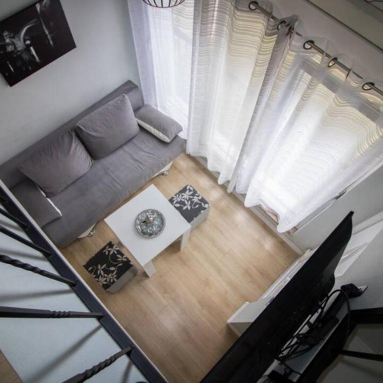 Kaldrma Guesthouse - Deluxe Family Suite - 1
