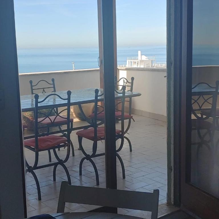 Ostia Attico fronte mare - Appartamento con 1 Camera da Letto - 16