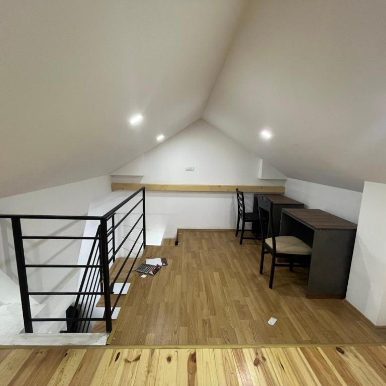 Duplex stan u Beogradu - Apartman s 3 Spavaće Sobe i Pogledom na Planinu - 9