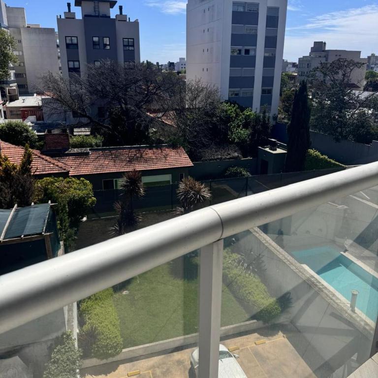 "Experiencia Premium en Piso Barrio Güemes con dos Suites y dos cocheras" - Two-Bedroom Deluxe Apartment - 39