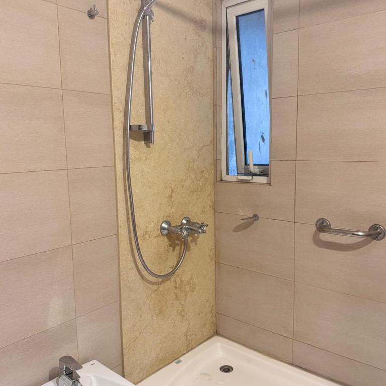 "Experiencia Premium en Piso Barrio Güemes con dos Suites y dos cocheras" - Two-Bedroom Deluxe Apartment - 60