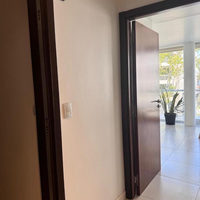 "Experiencia Premium en Piso Barrio Güemes con dos Suites y dos cocheras" - Two-Bedroom Deluxe Apartment - 73