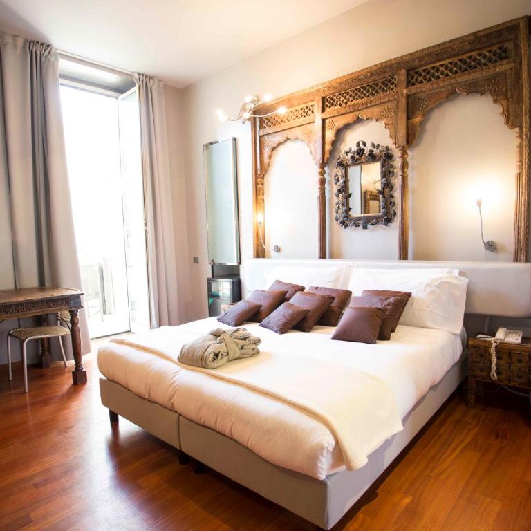 Art Hotel Boston - Deluxe Double or Twin Room - 1