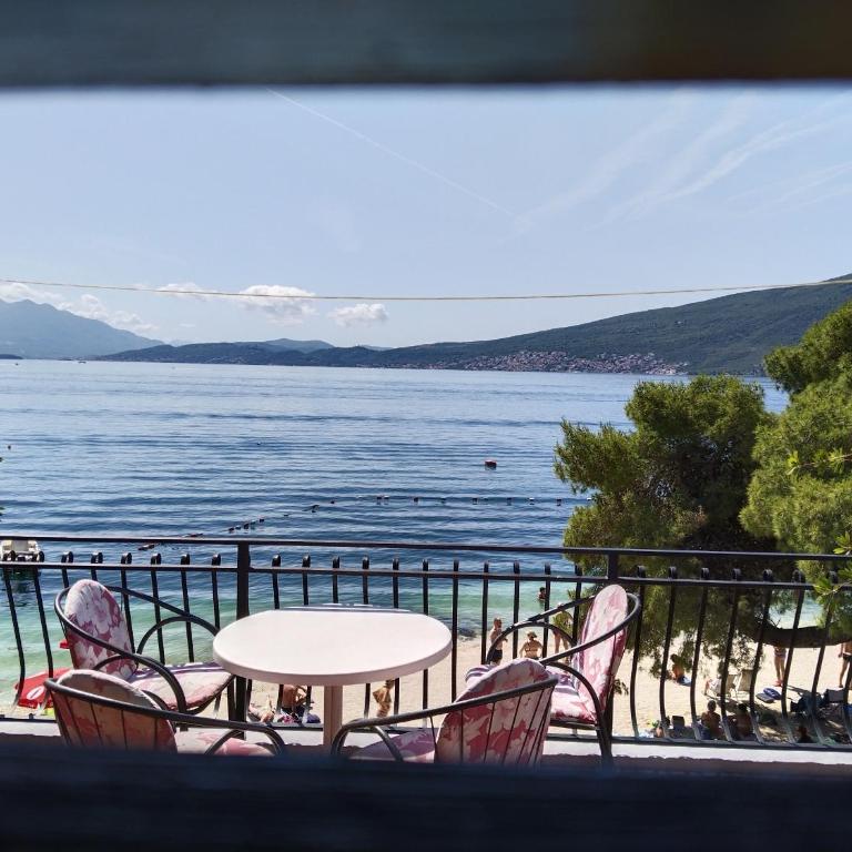Apartments Colic - One Bedroom Apartment Penthouse with Terrace and Sea View - 8