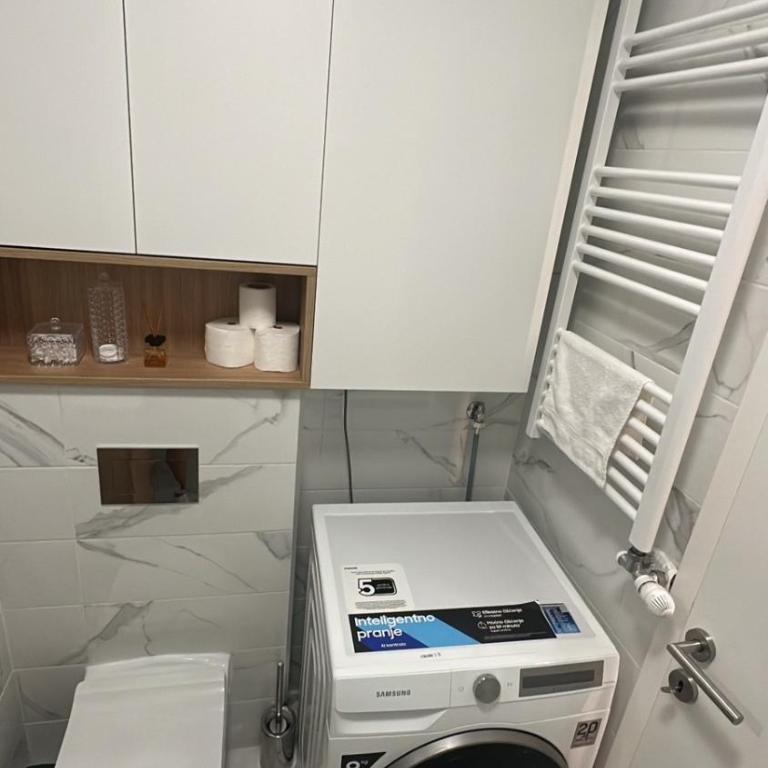 Lux Apartmani Park Novi - Apartman sa 2 Spavaće Sobe - 2