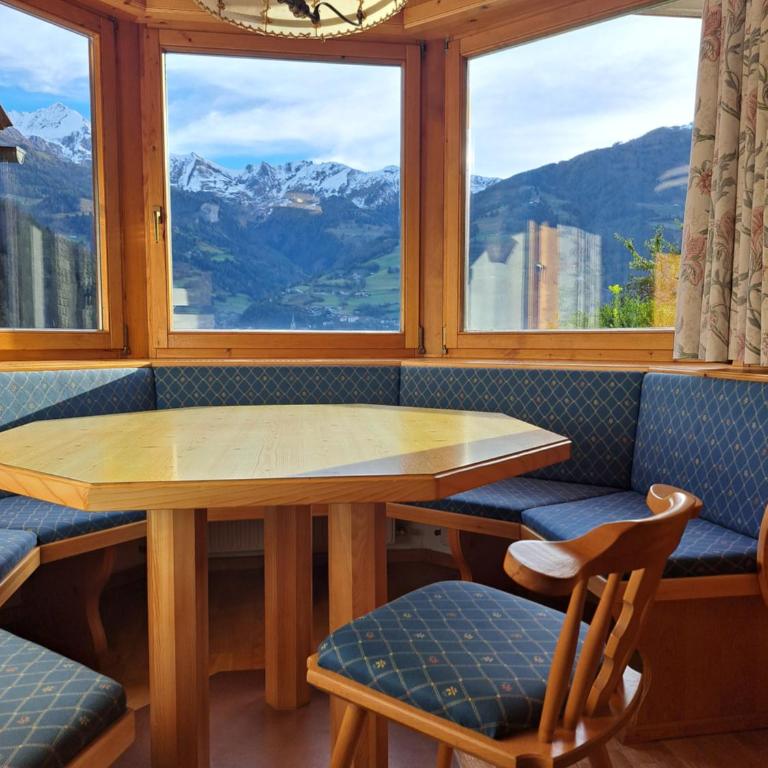 Apartments Pötscher - Apartment mit 2 Schlafzimmern und Terrasse - 2