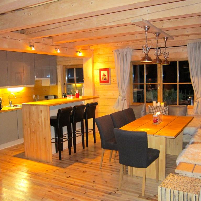 Chalet Sonnberg - Chalet with Balcony and Terrace - 14