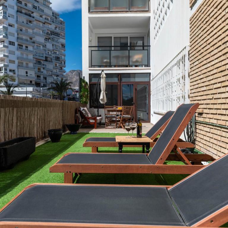 Benalmadena Alay Pool & Beach - Two-Bedroom Deluxe Apartment - 24