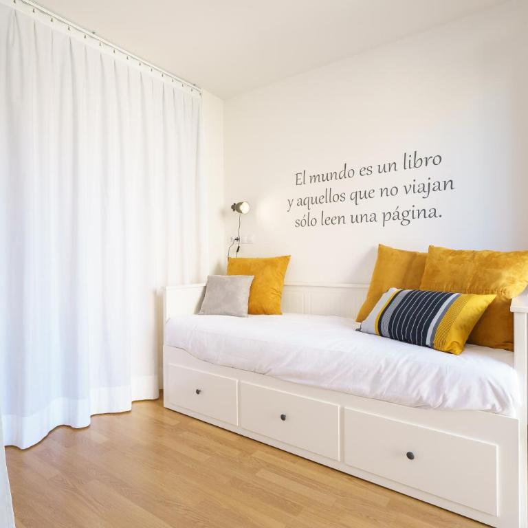 Valencia Home Carmen - Apartment with Garden View - 4