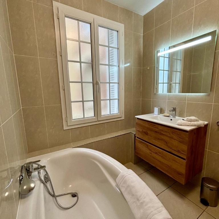 Vue Mer, Deauville Parking - Apartamento Deluxe de 2 dormitorios con balcón - 19