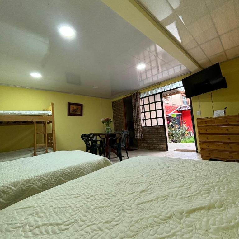 El Peregrino - Habitación Familiar con baño privado - 5