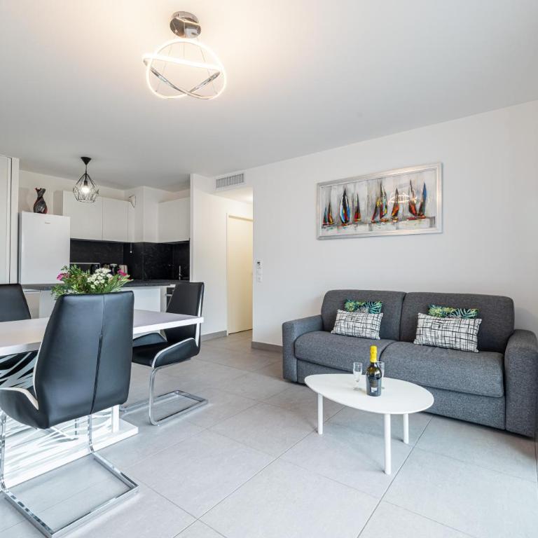 Bienvenue-PARKING-Clim-Centre - One-Bedroom Apartment - 11