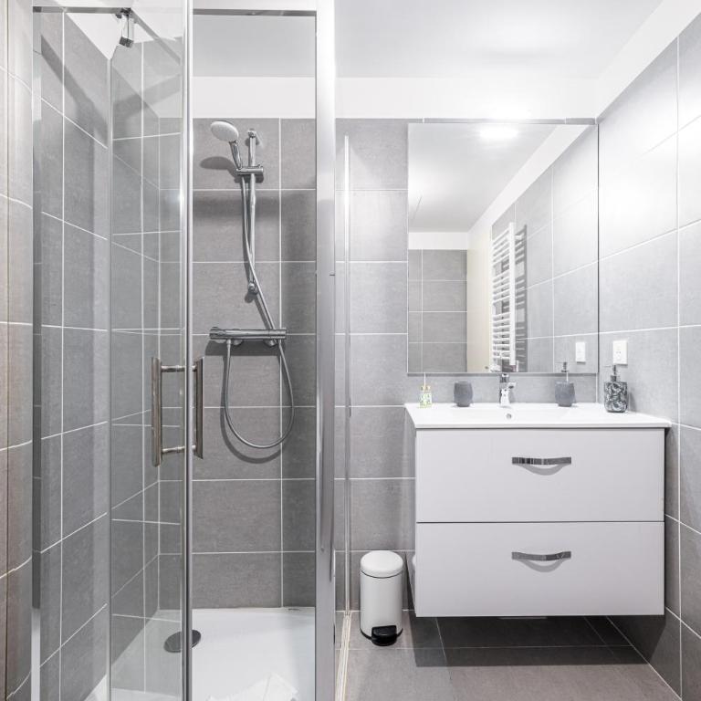 Bienvenue-PARKING-Clim-Centre - One-Bedroom Apartment - 12