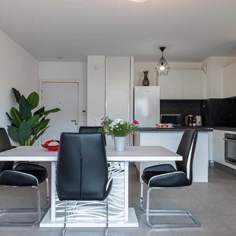 Bienvenue-PARKING-Clim-Centre - One-Bedroom Apartment - 29