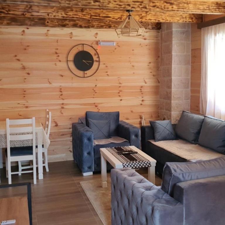 Zagrad Homes in Zabljak - Three-Bedroom House - 2