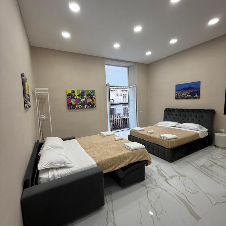 Valentino caracciolo 105 - Suite Familiare con Balcone - 3
