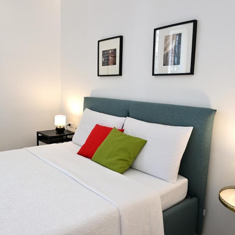 AT HOME NAVONA - One-Bedroom Apartment - 4