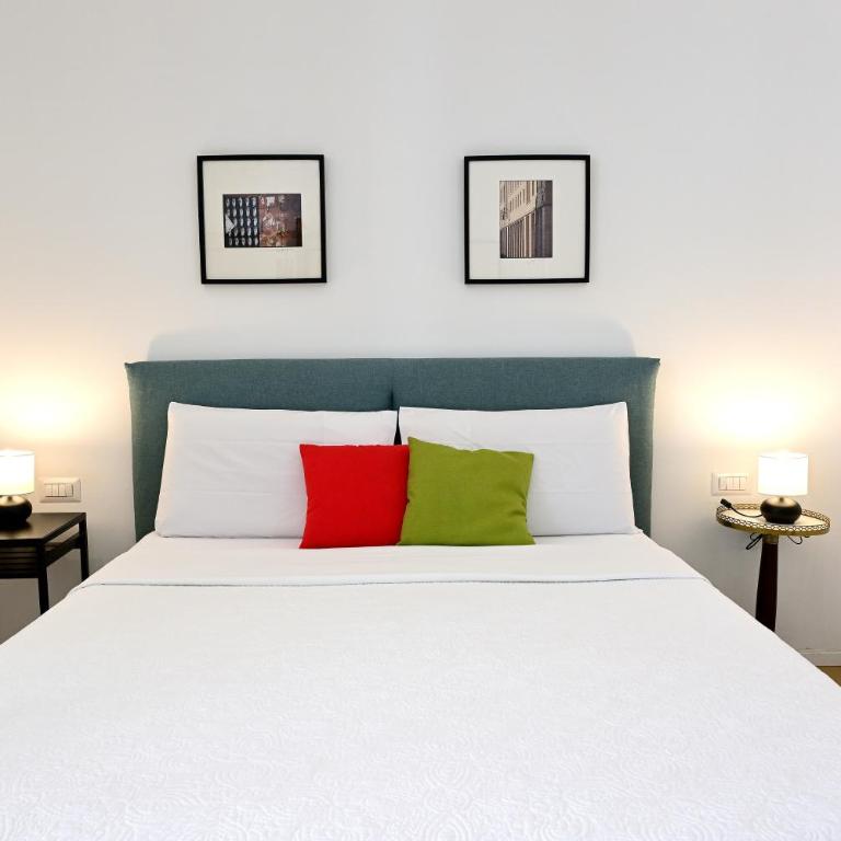 AT HOME NAVONA - One-Bedroom Apartment - 5