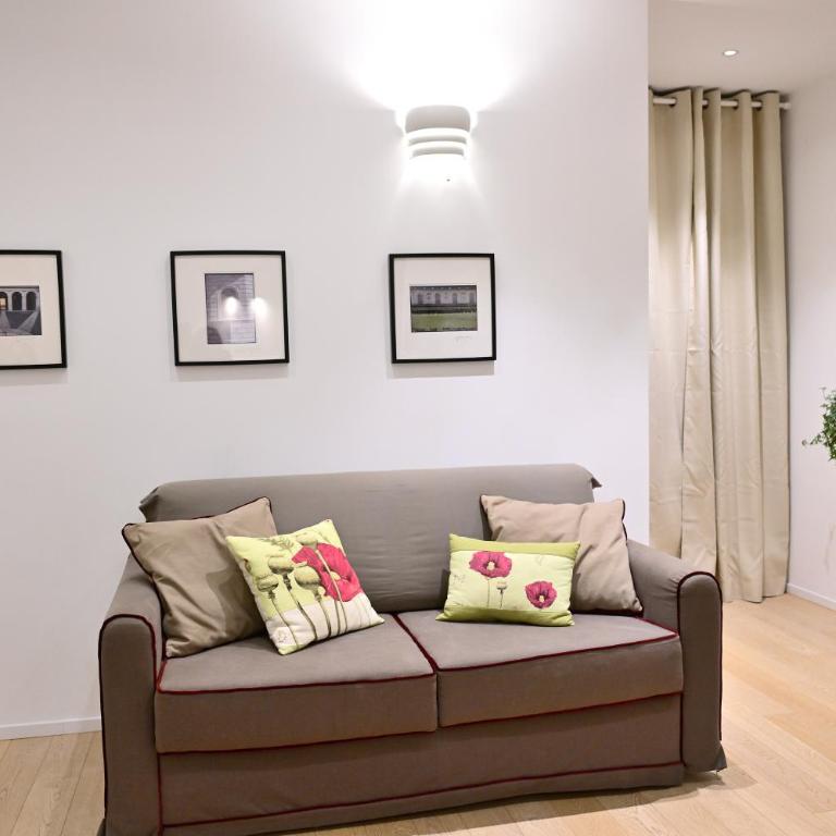 AT HOME NAVONA - One-Bedroom Apartment - 15