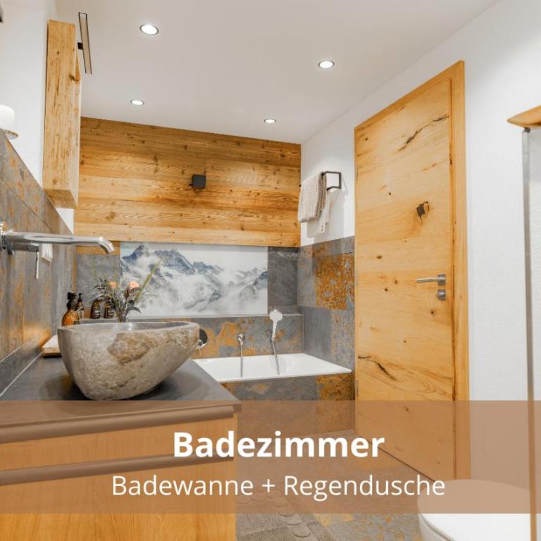 Chalet WaldHäusl luxuriöse Ferienwohnungen mit Sauna & Whirlpool, Kamin, Balkon oder Terrasse mit Bergblick - Superior Apartment - 1