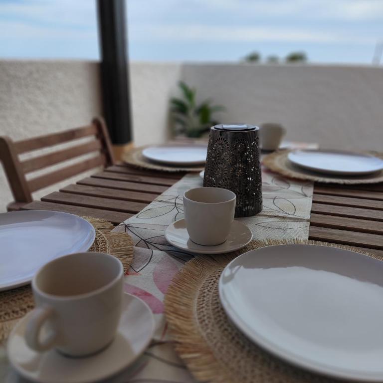 Apartamento Reformado con vistas al Mar - Apartamento de 2 dormitorios con terraza - 8