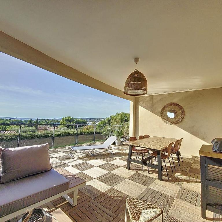 Appart, vue mer exceptionnelle à sanary, à pied 10mn criques et plage - Appartamento con 1 Camera da Letto, Balcone e Vista Mare - 2