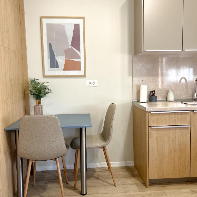 Urban Residence Apartments - King Studio with Sofa Bed - 1