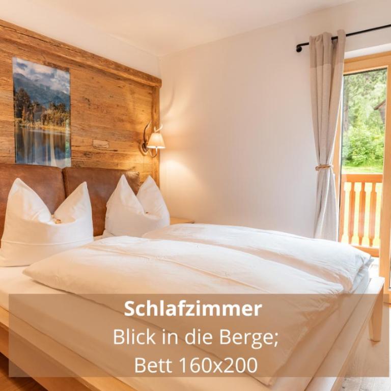 Chalet WaldHäusl luxuriöse Ferienwohnungen mit Sauna & Whirlpool, Kamin, Balkon oder Terrasse mit Bergblick - Apartment mit Balkon - 1