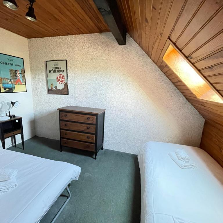 Hotel des Marquisats - Habitación Familiar con vistas al lago - 11