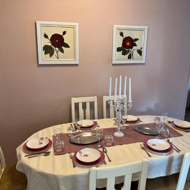Bony - Three-Bedroom Apartment with Balcony - 6