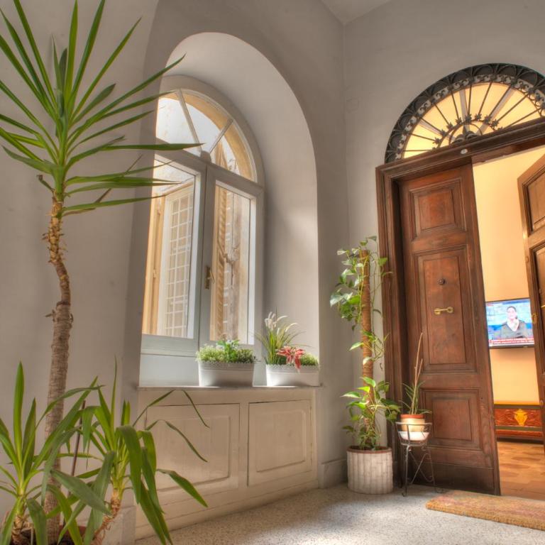 Romance al Colosseo 3 - Four-Bedroom Luxury Apartment - 29