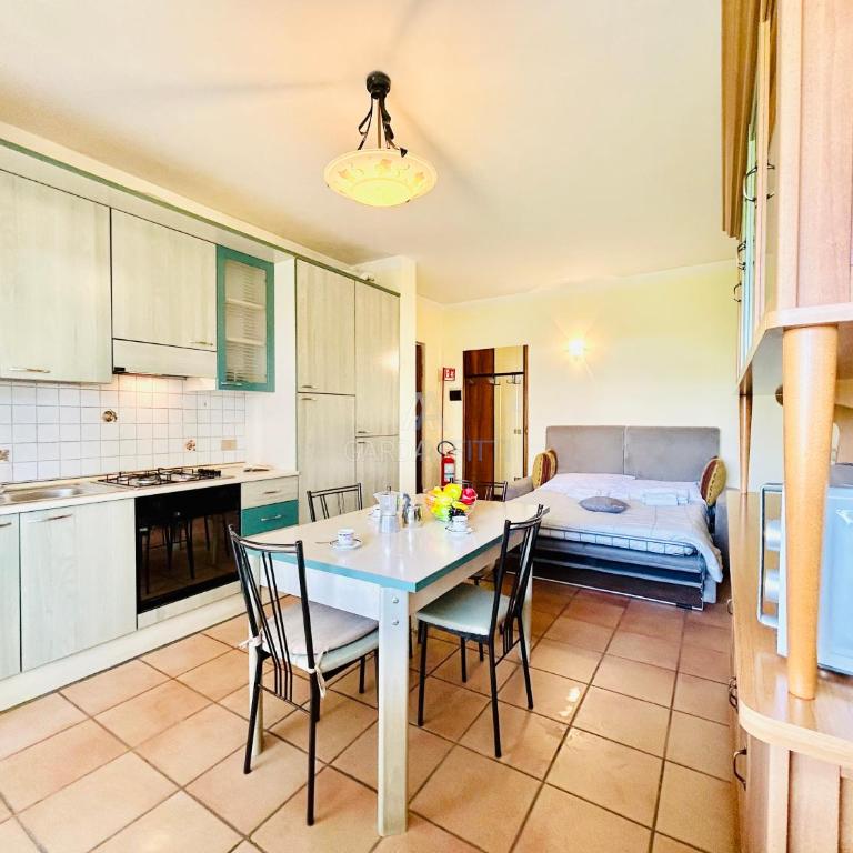 Little Italy Apt- piscina e relax al Lago di Garda - Appartamento con 1 Camera da Letto - 6