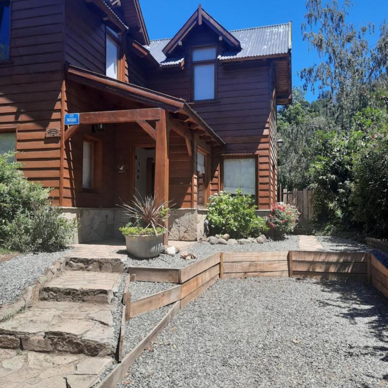 Casa familiar en barrio tranquilo. - Chalet - 34