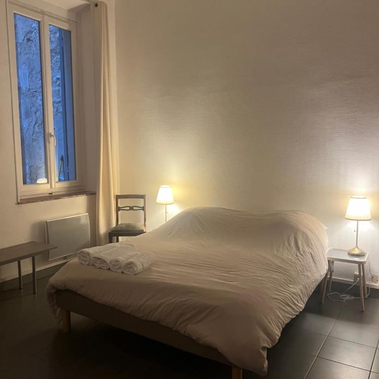 Spacieux appartement T4 avec cours privée - Apartment mit 3 Schlafzimmern - 11