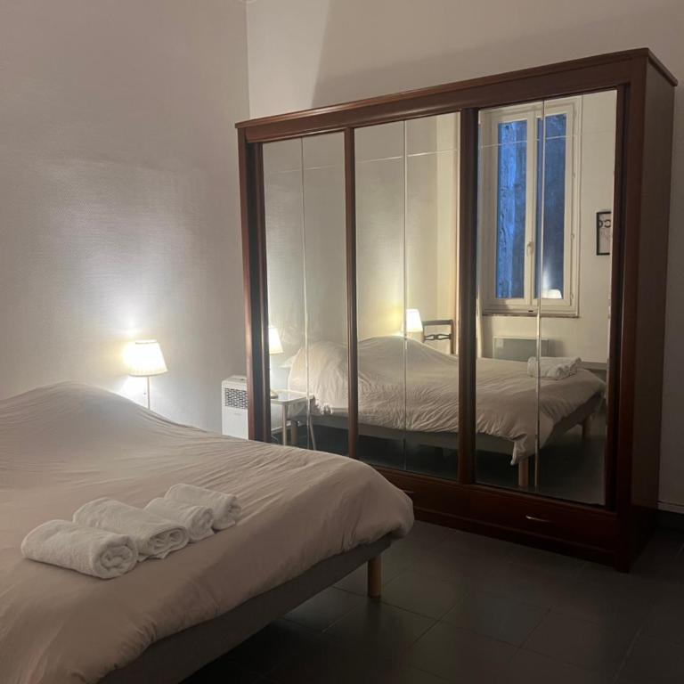 Spacieux appartement T4 avec cours privée - Apartment mit 3 Schlafzimmern - 4