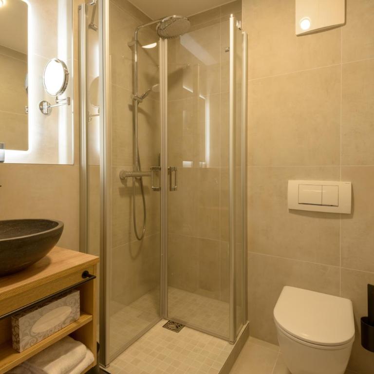 BERGlässig Hotel - Getränke inkl bei Halbpension - Deluxe Doppelzimmer mit Balkon - 5