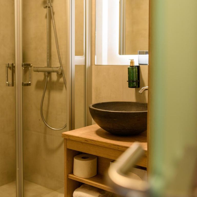 BERGlässig Hotel - Getränke inkl bei Halbpension - Deluxe Doppelzimmer mit Balkon - 3
