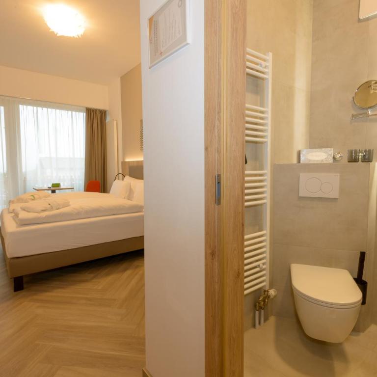BERGlässig Hotel - Getränke inkl bei Halbpension - Standard Doppelzimmer - 1