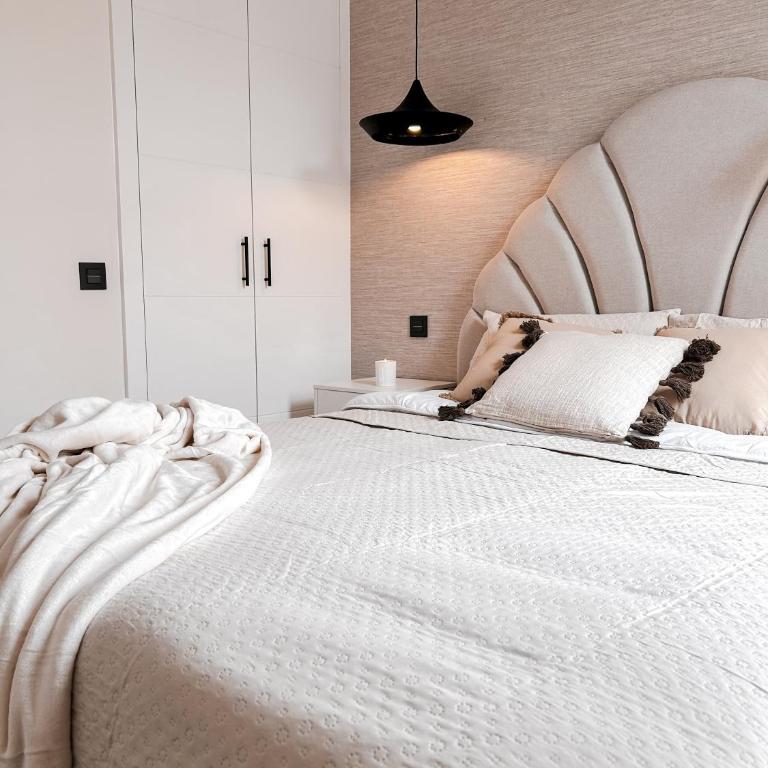 Luxe at the Clouds of Madrid! Atico C Fuencarral - Apartamento de 3 dormitorios con terraza - 3