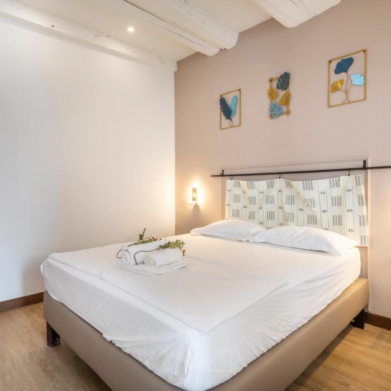 Adira Marseille Panier 2 étoiles - Apartment - 1